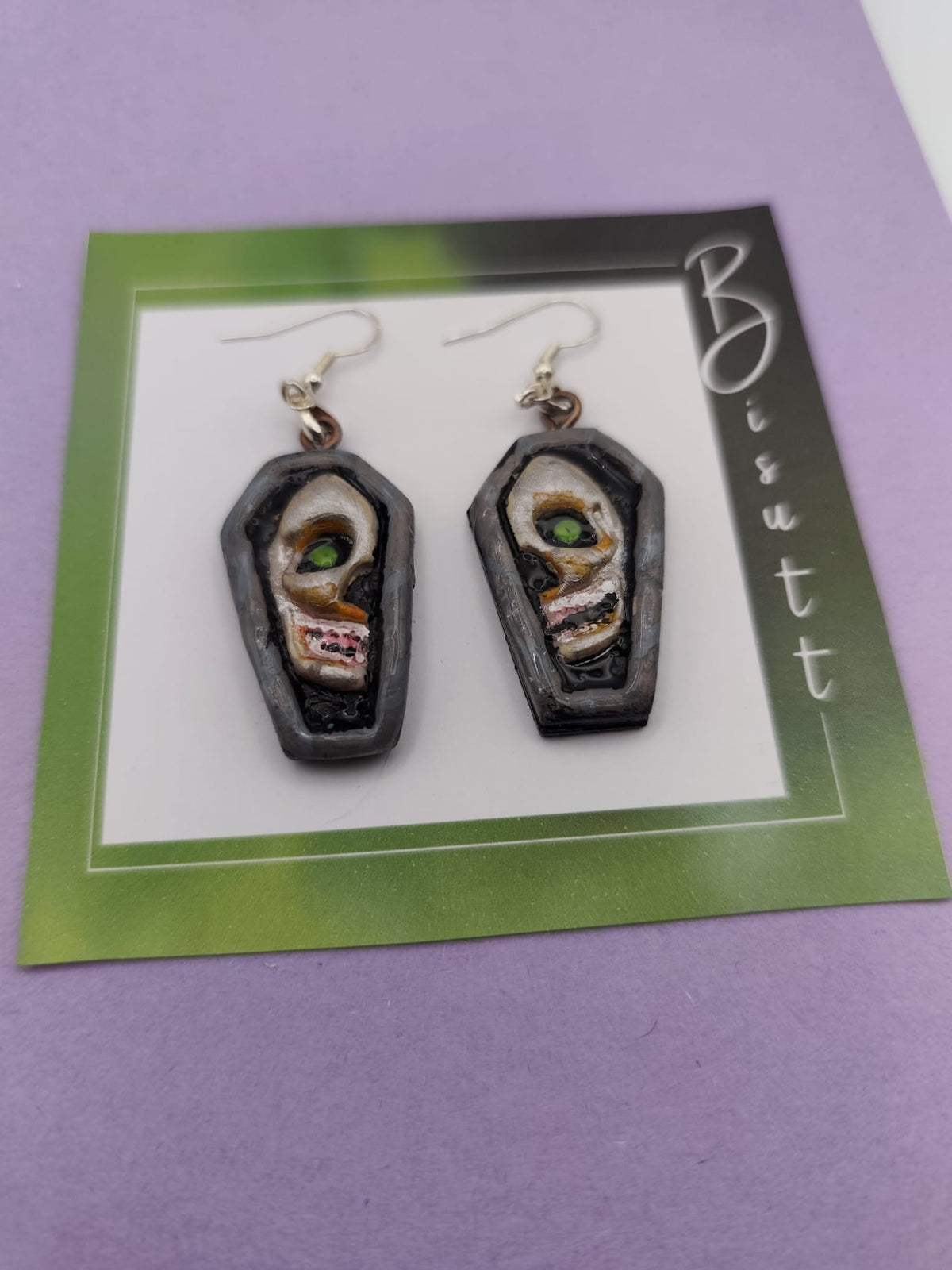 Pendientes Ultratumba